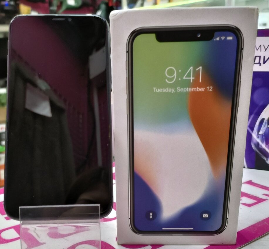 Смартфон iPhone X 256Gb