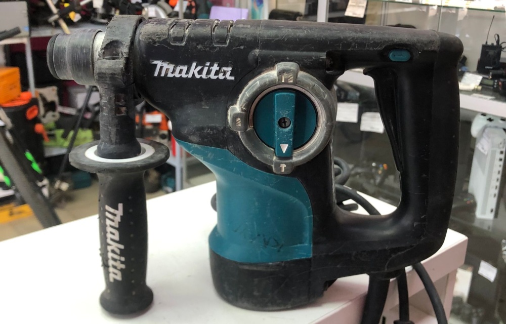 Перфоратор  Makita HR2810