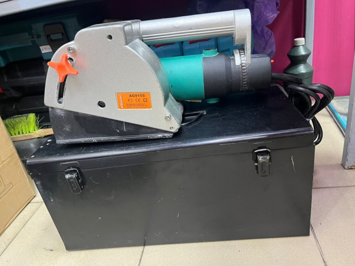 Штроборез  Sturm AG915S